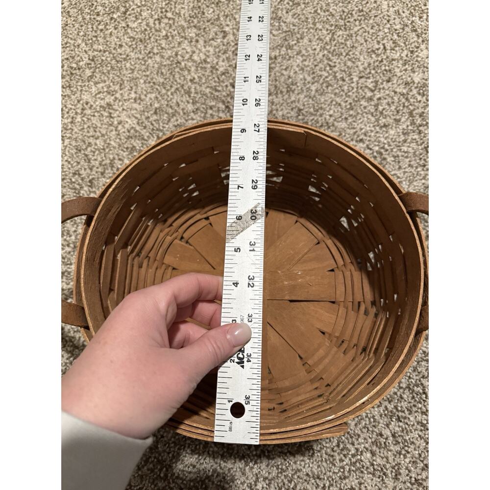 10" Round Longaberger Darning Basket With Leather Handles - 1989 - Picture 4 of 7